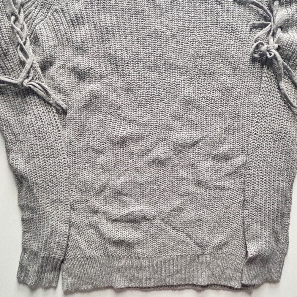 YOKI SWEATER - Picture 8 of 12